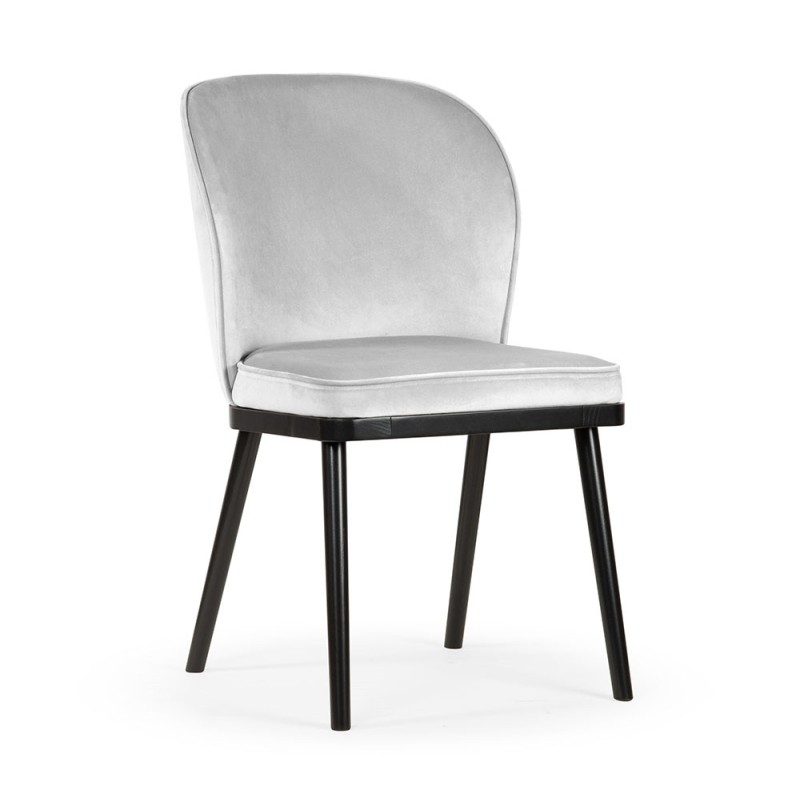 Achetez la chaise design ASTON en ligne chez designDISTRIKT Suisse