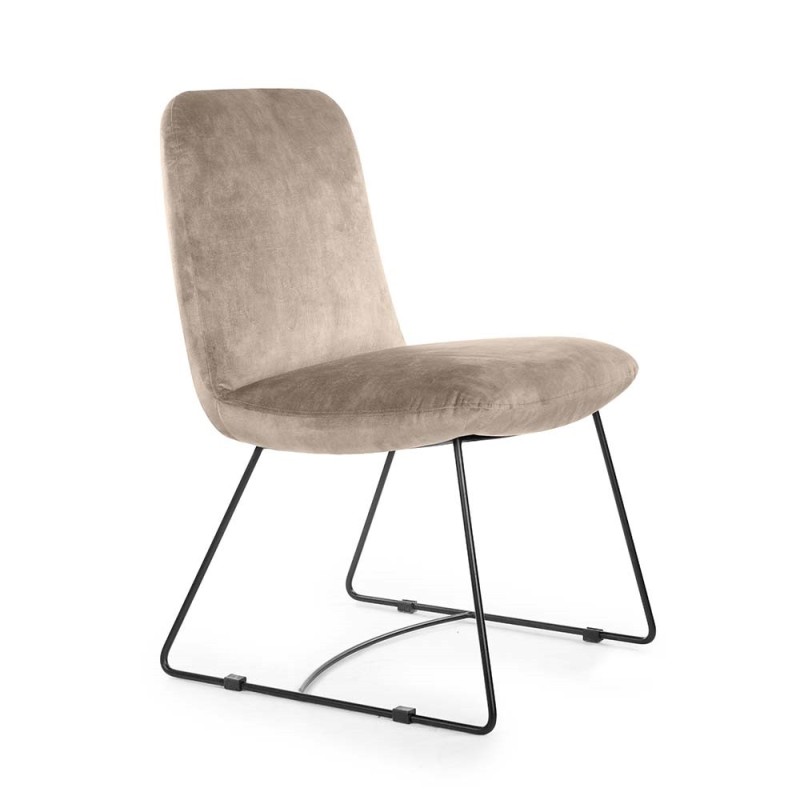 Achetez la chaise design REGGUE en ligne chez designDISTRIKT Suisse