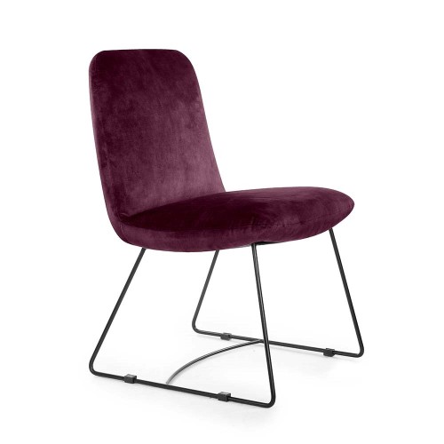 Achetez la chaise design REGGUE en ligne chez designDISTRIKT Suisse